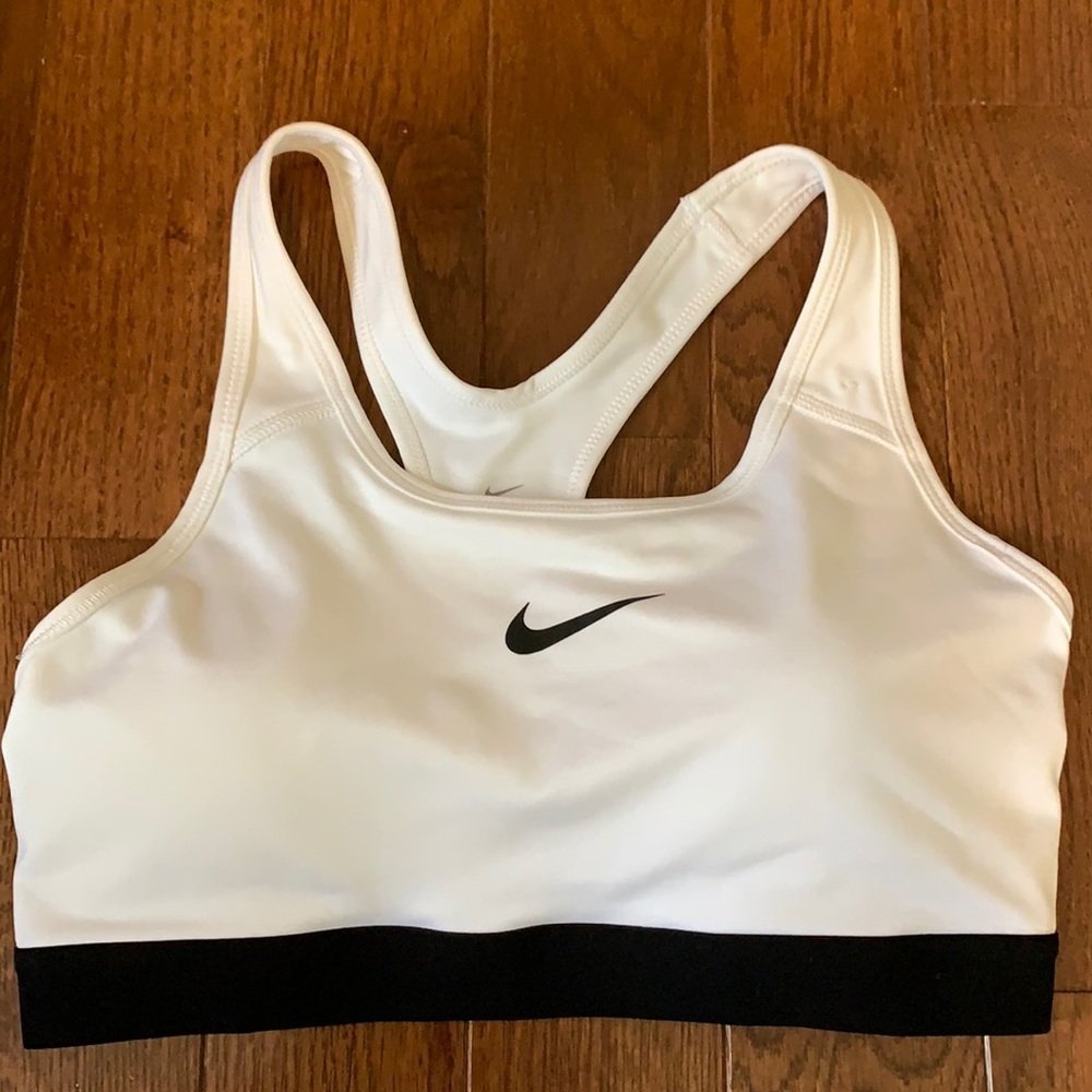 Nike Pro Sports Bra